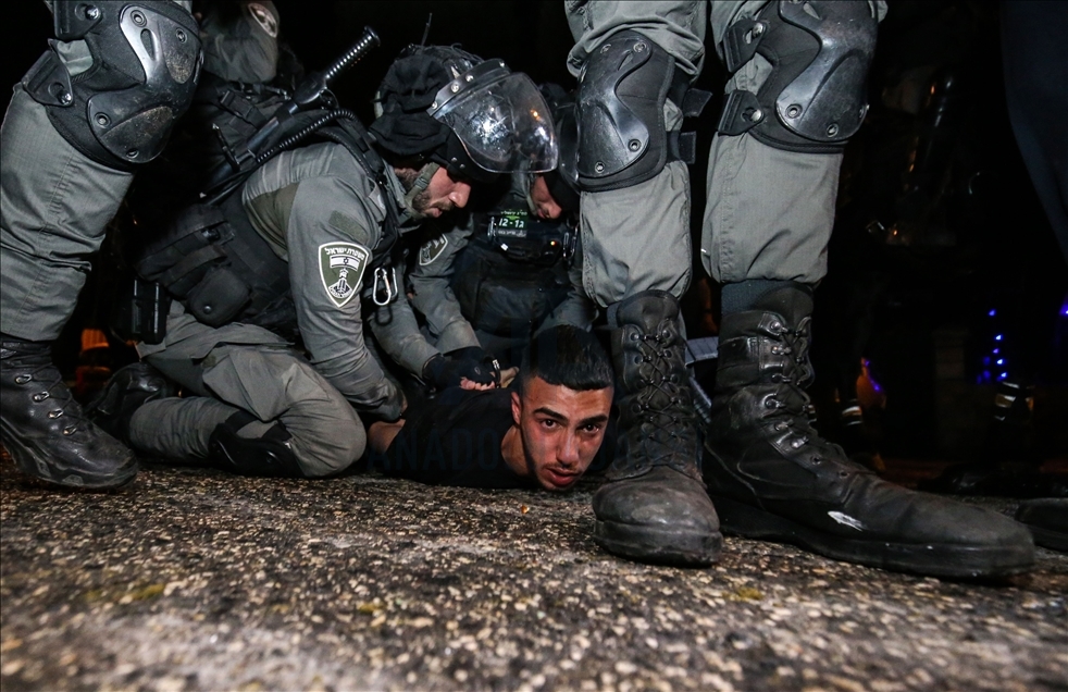 القدس.. إصابة 10 فلسطينيين بقمع إسرائيلي لاعتصام بـ"الشيخ جراح"