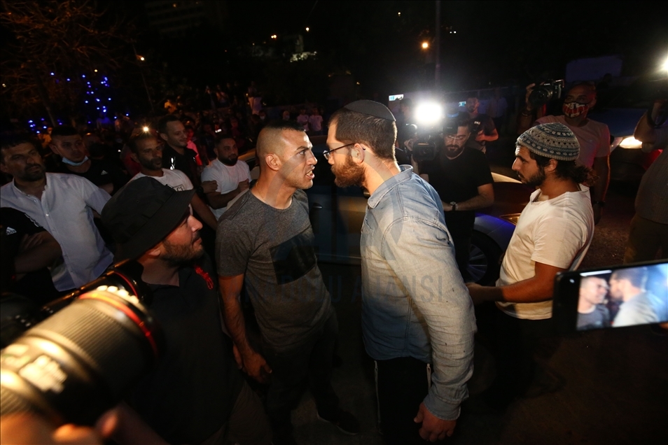 القدس.. إصابة 10 فلسطينيين بقمع إسرائيلي لاعتصام بـ"الشيخ جراح"