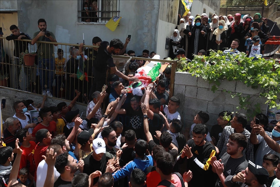 الضفة.. تشييع قاصر فلسطيني قتله الجيش الإسرائيلي