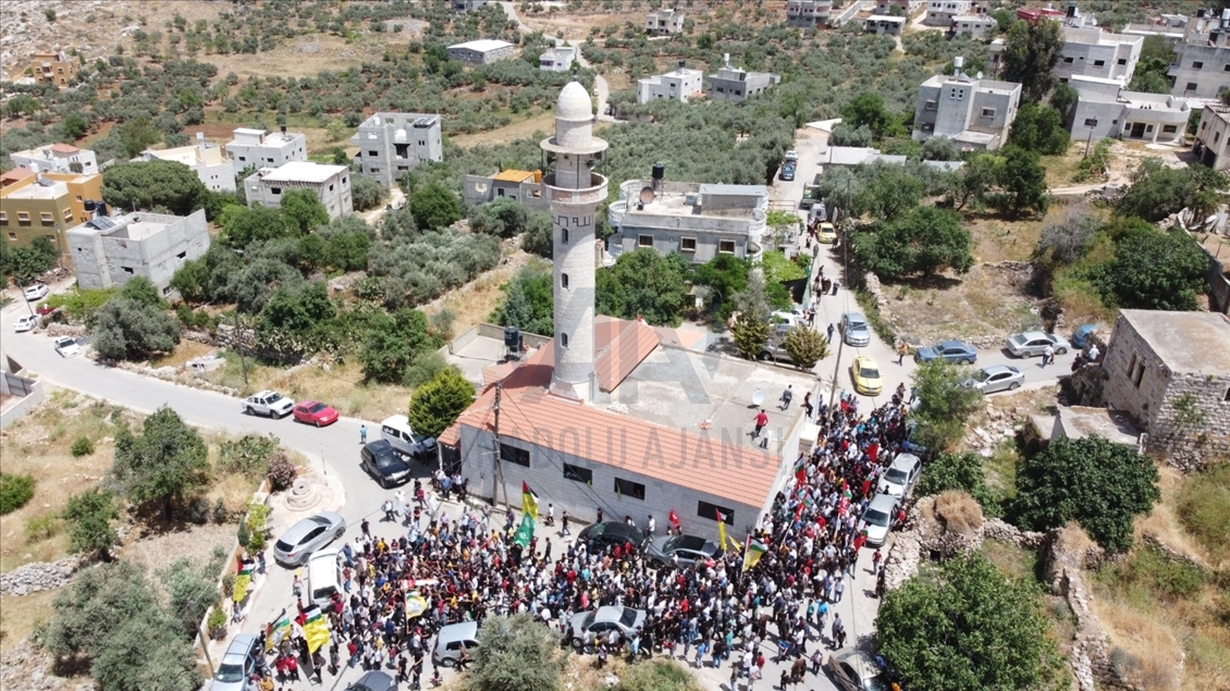الضفة.. تشييع قاصر فلسطيني قتله الجيش الإسرائيلي