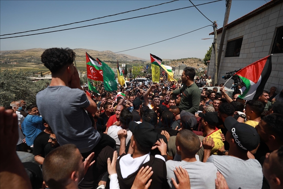 الضفة.. تشييع قاصر فلسطيني قتله الجيش الإسرائيلي