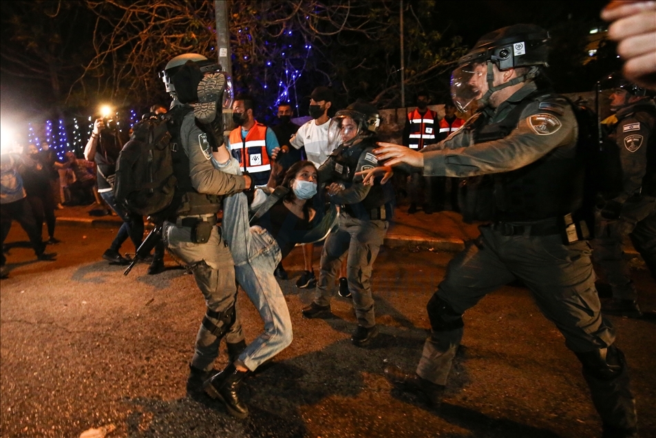 القدس.. إصابة 10 فلسطينيين بقمع إسرائيلي لاعتصام بـ"الشيخ جراح"