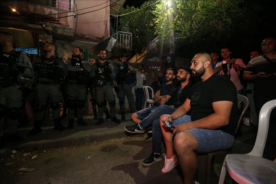 القدس.. إصابة 10 فلسطينيين بقمع إسرائيلي لاعتصام بـ"الشيخ جراح"