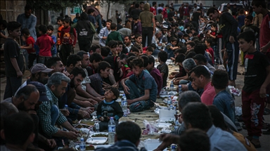 Suriye'de toplu iftar