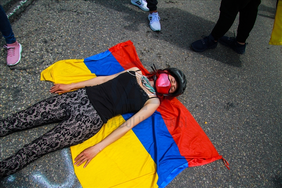 Tensions increase in Colombian protests