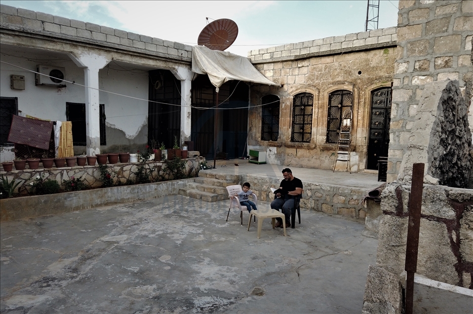 Семья беженцев из сирийского Африна впервые встречает Рамазан в родном доме