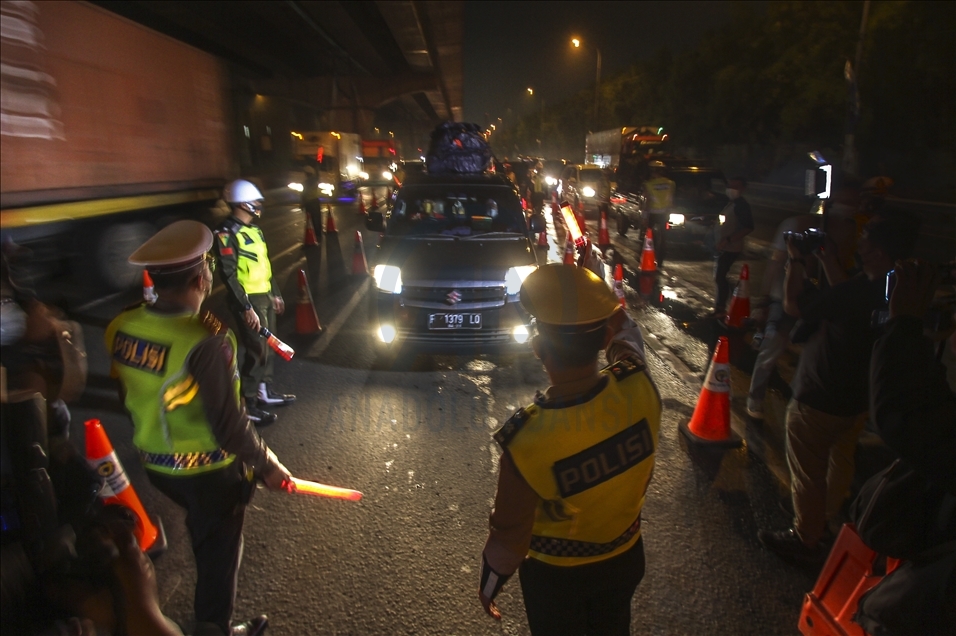 Indonesia resmi larang perjalanan mudik untuk mengekang penularan Covid-19