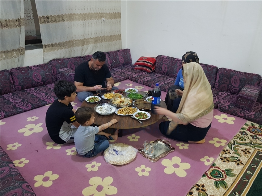 Семья беженцев из сирийского Африна впервые встречает Рамазан в родном доме