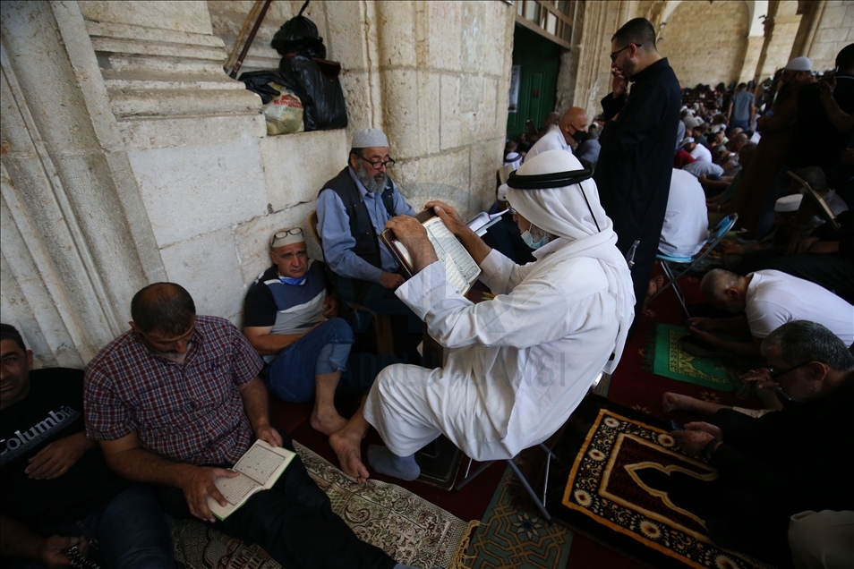 حدود 70 هزار فلسطینی نماز جمعه را در مسجدالاقصی ادا کردند