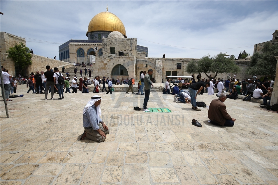 حدود 70 هزار فلسطینی نماز جمعه را در مسجدالاقصی ادا کردند