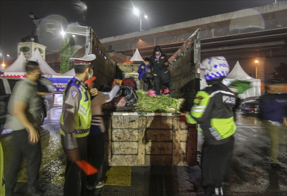 Indonesia resmi larang perjalanan mudik untuk mengekang penularan Covid-19