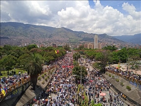 La ciudad de Medellín continúa con las masivas protestas contra el Gobierno de Colombia