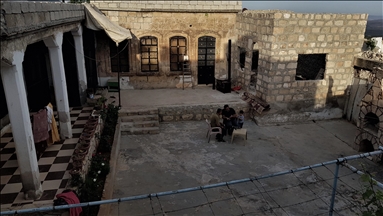YPG/PKK'dan temizlenen Afrin'e dönen Halil ailesi yıllar sonra evlerinde ilk ramazanın mutluluğunu yaşıyor