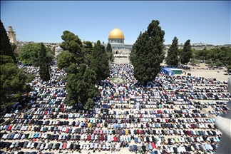 Last Friday prayer of Ramadan at Al-Aqsa