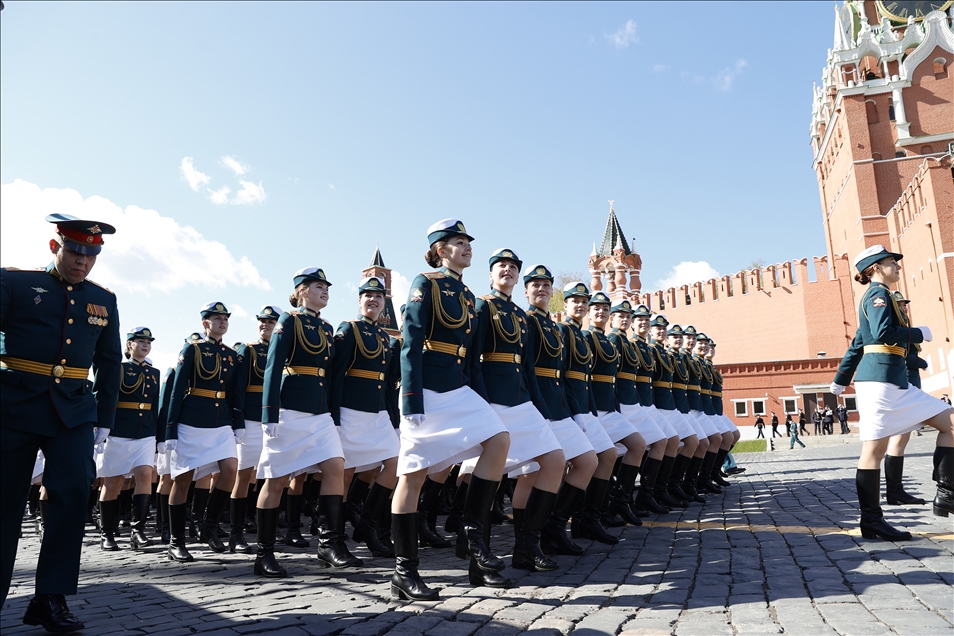 Moskova'da askeri geçit töreninin genel provası