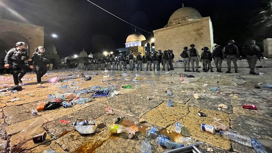 پۆليسى ئيسرائيل هێرشى كردە سەر نوێژخوێنان لە مزگەوتى ئەقسا