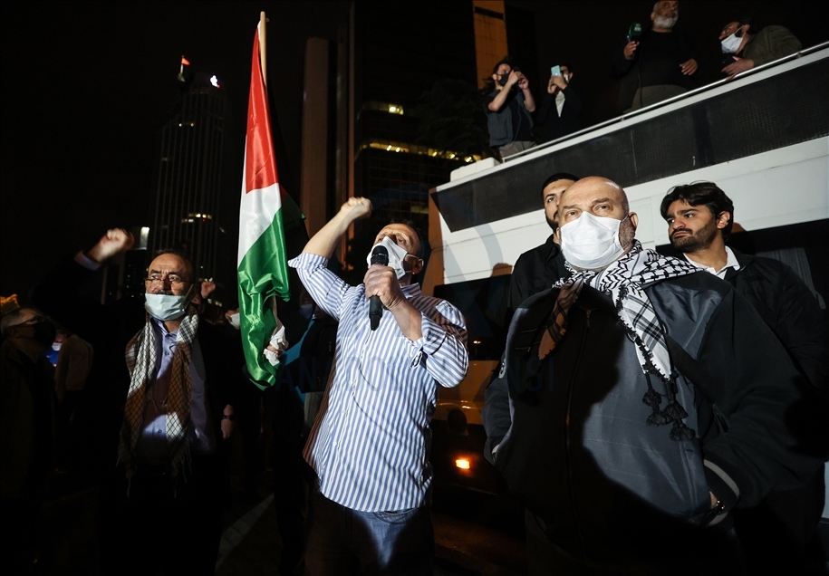 Жители Турции солидарны с Палестиной: акция у генконсульства Израиля