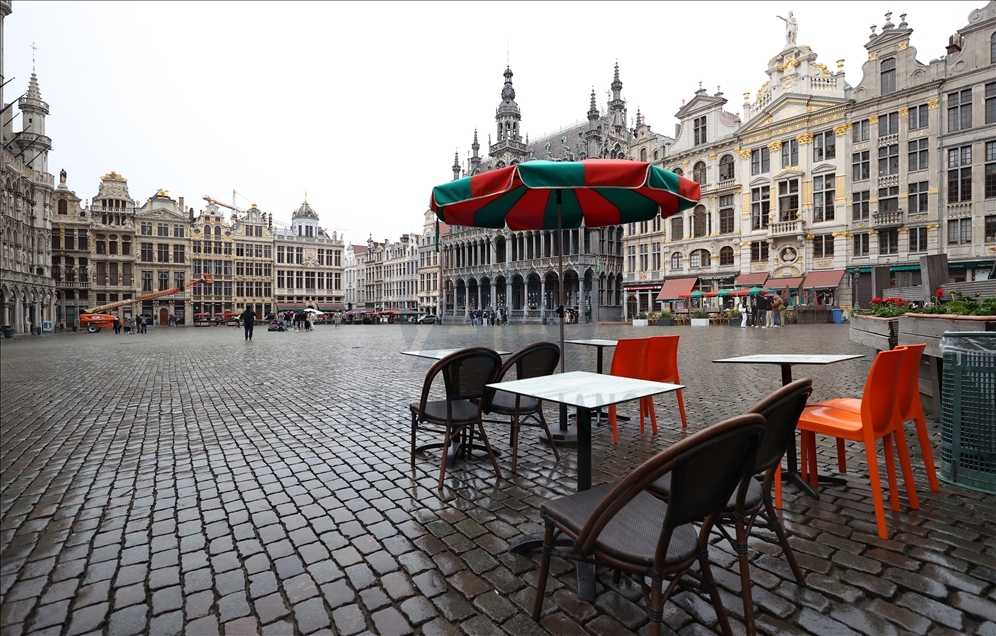 Belçika'da 7 aydır kapalı olan restoranlar ve kafeler açıldı 