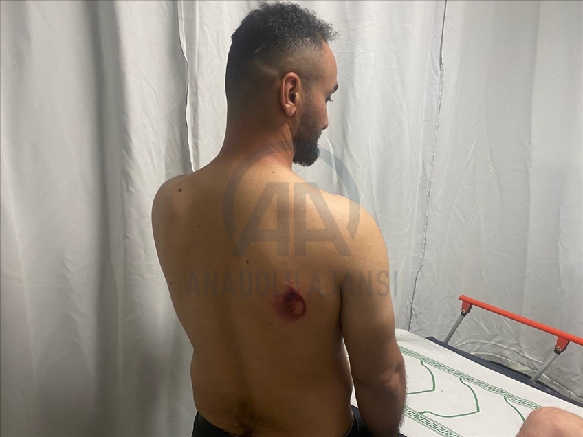 Anadolu Agency's photojournalist and cameraman injured during the intervention of Israeli police in Al-Aqsa Mosque