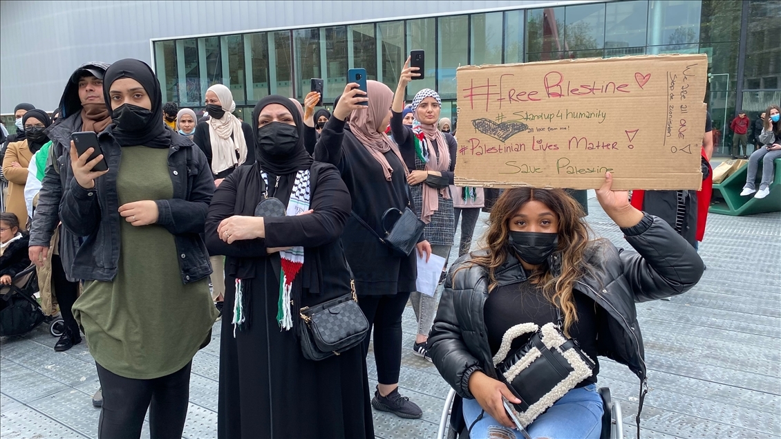 Hollanda'da İsrail’in Filistinlilere yönelik saldırıları protesto edildi
