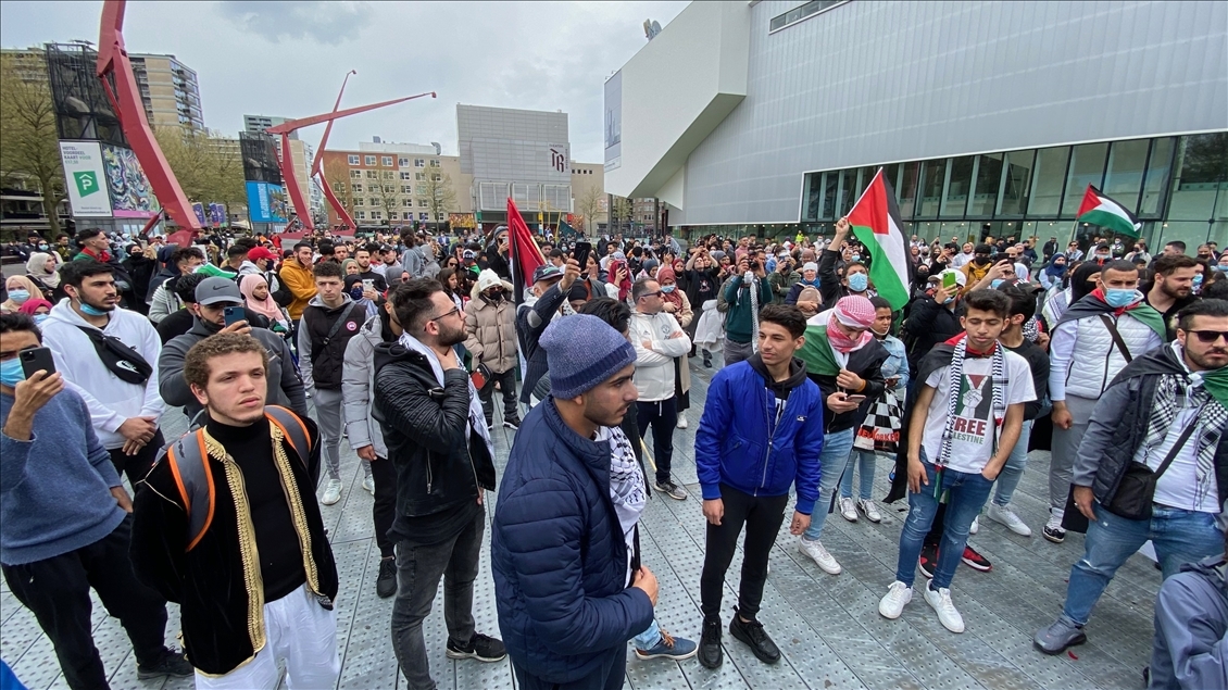 Hollanda'da İsrail’in Filistinlilere yönelik saldırıları protesto edildi