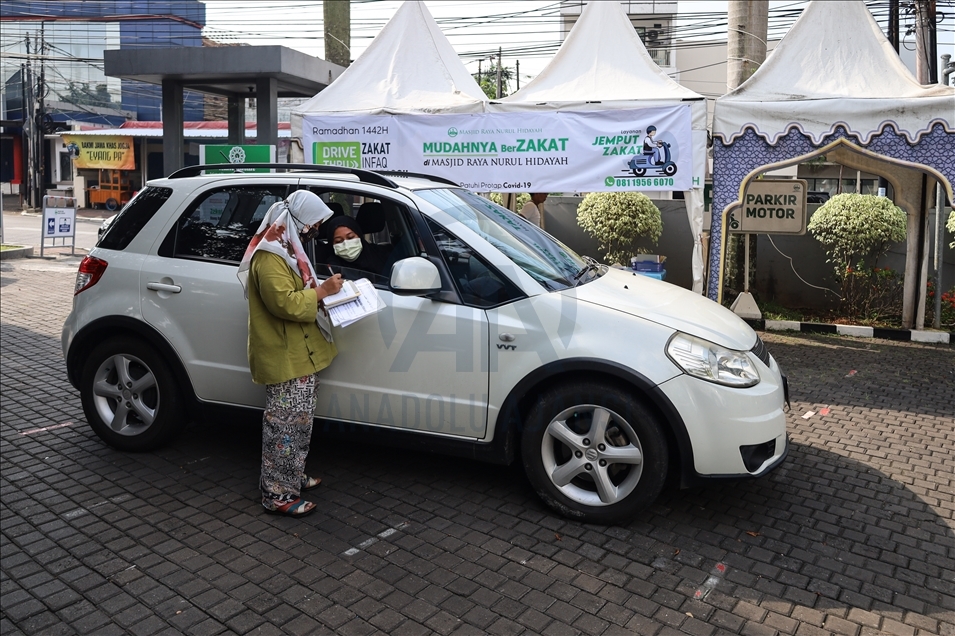 Zakat fitrah dengan layanan drive-thru