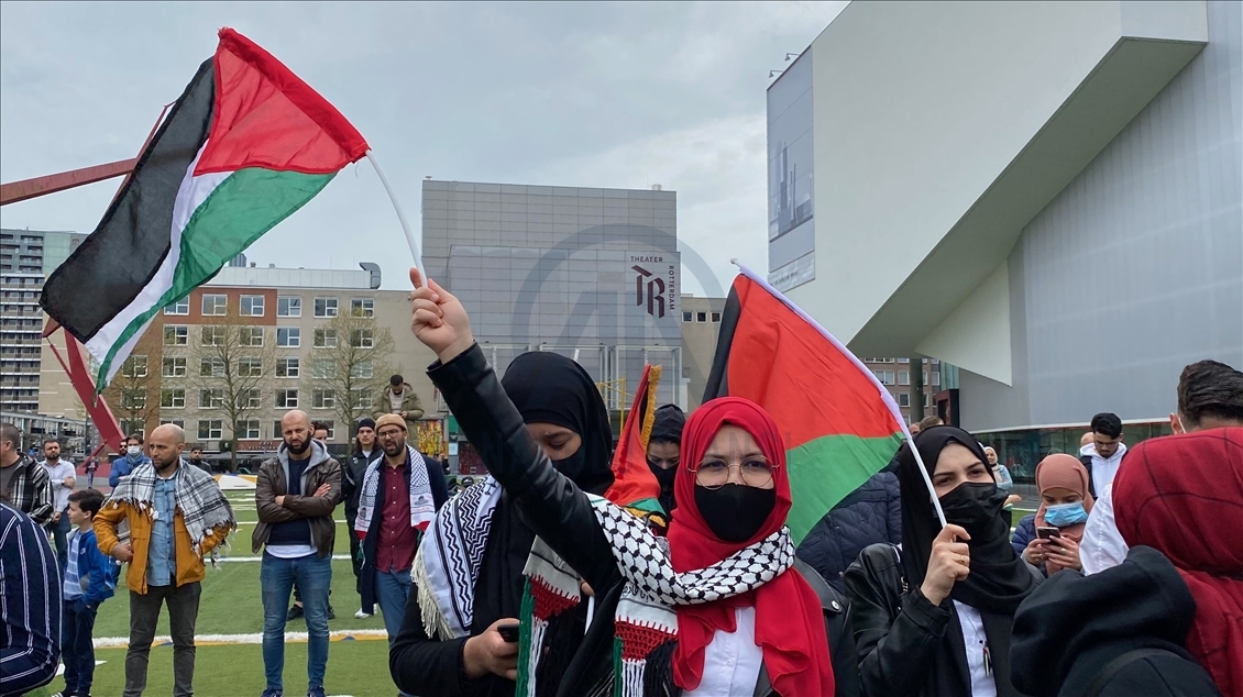Hollanda'da İsrail’in Filistinlilere yönelik saldırıları protesto edildi