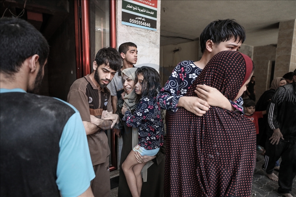 Israël bombarde nombreux endroits à Gaza sous blocus