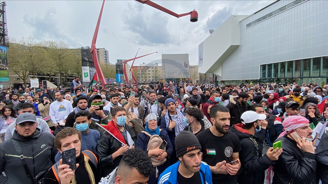 Hollanda'da İsrail’in Filistinlilere yönelik saldırıları protesto edildi