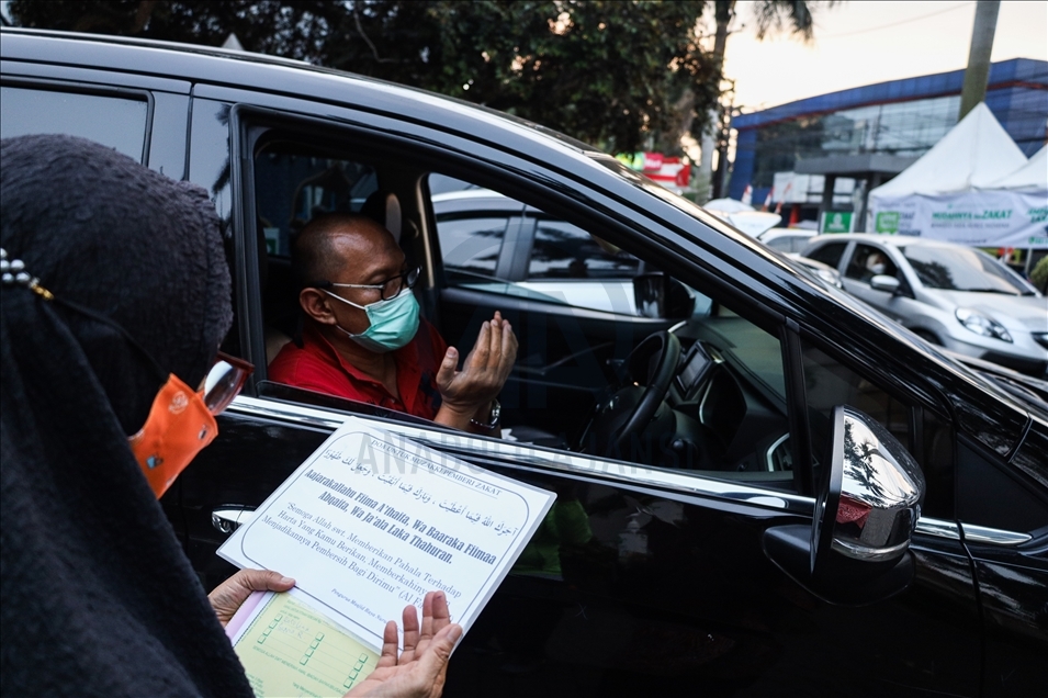 Zakat fitrah dengan layanan drive-thru