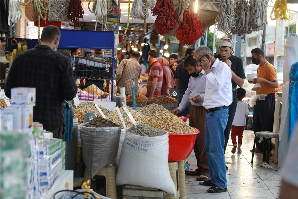 كۆرۆنا و قهیرانی دارایی رهونهقی جهژنیان نههێشت