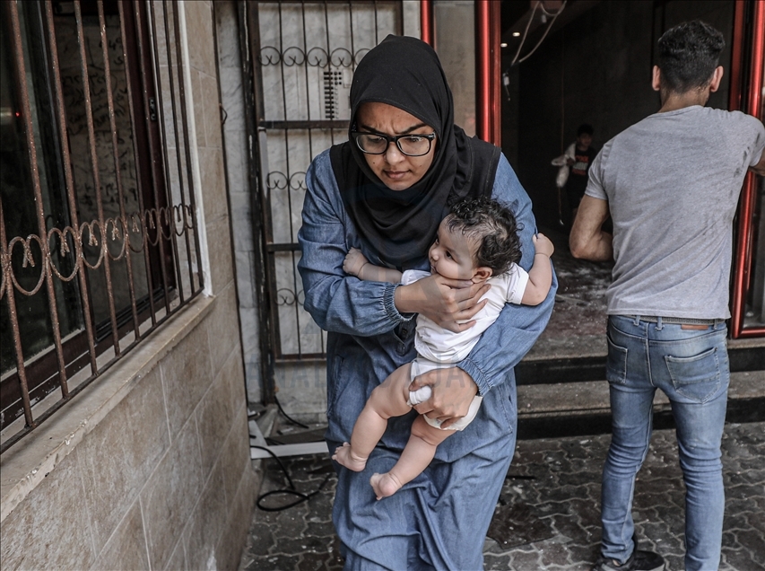 Israël bombarde nombreux endroits à Gaza sous blocus
