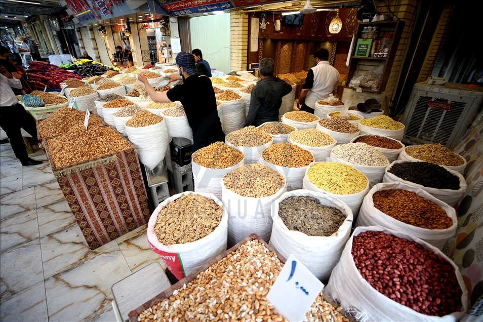 كۆرۆنا و قهیرانی دارایی رهونهقی جهژنیان نههێشت