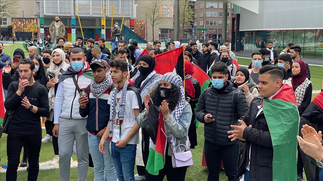 Hollanda'da İsrail’in Filistinlilere yönelik saldırıları protesto edildi