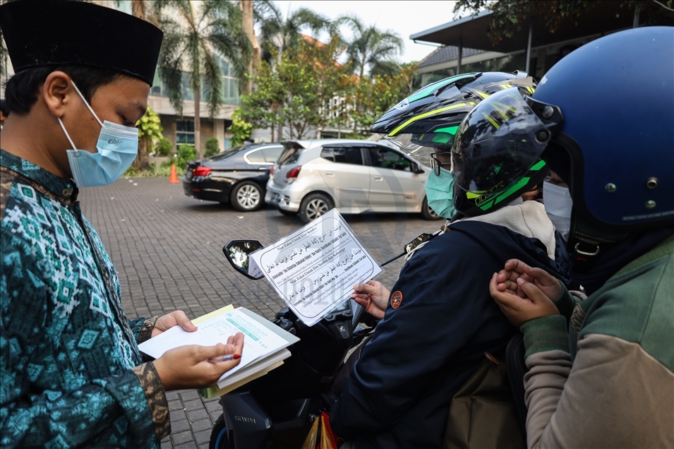 Zakat fitrah dengan layanan drive-thru