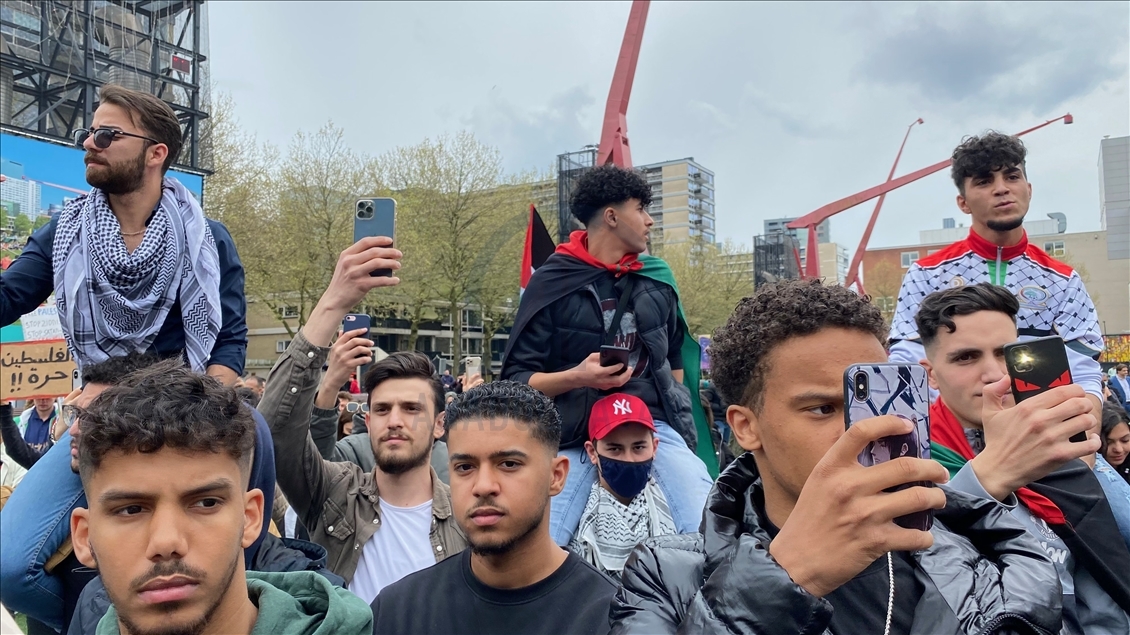 Hollanda'da İsrail’in Filistinlilere yönelik saldırıları protesto edildi