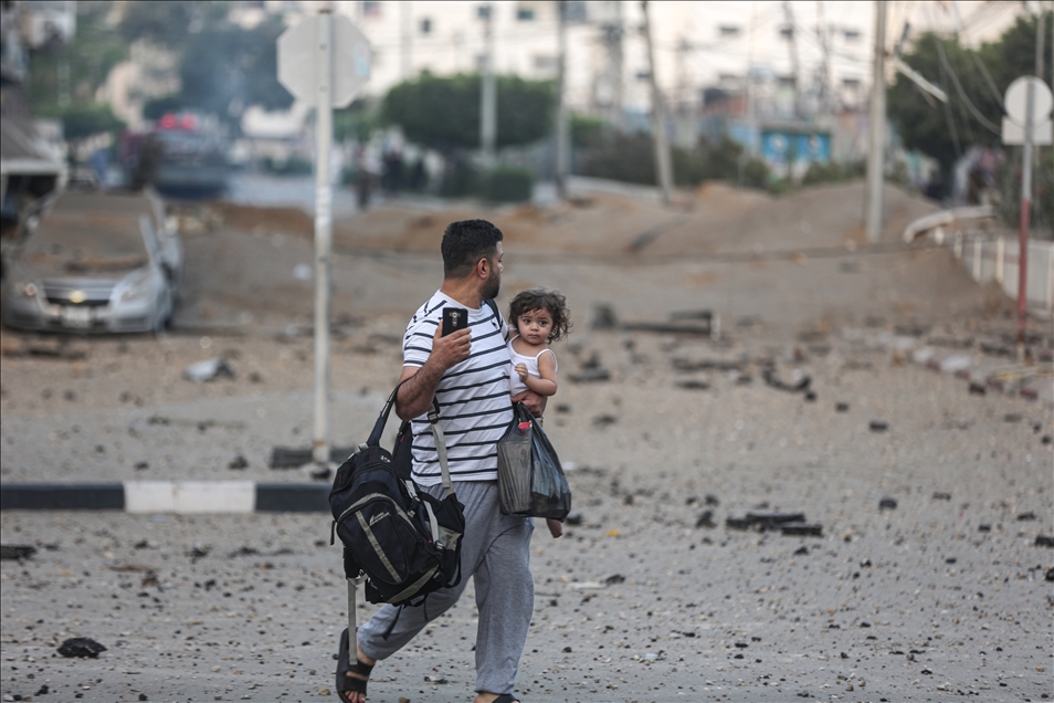 İsrail'in Gazze'ye hava saldırıları sürüyor