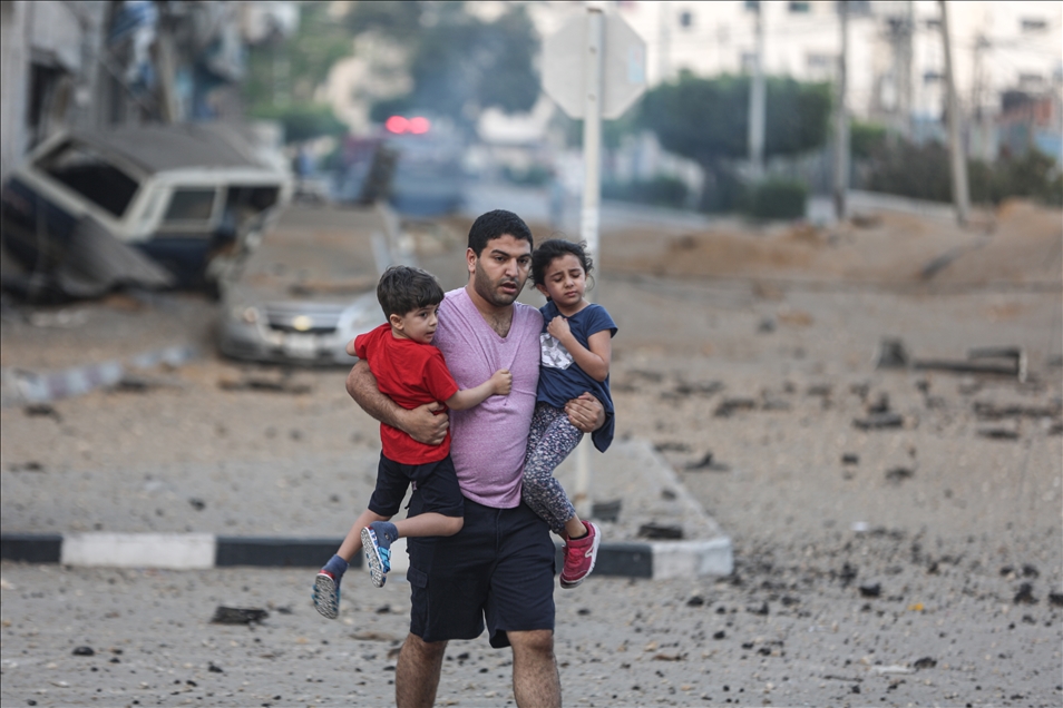 İsrail'in Gazze'ye hava saldırıları sürüyor