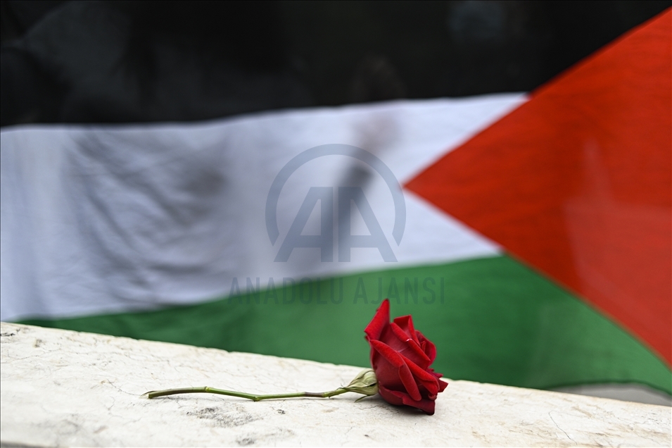 the rally to "Protect the Palestinians of Jerusalem" evacuated by the police, at the Invalides in Paris on 12, May 2021