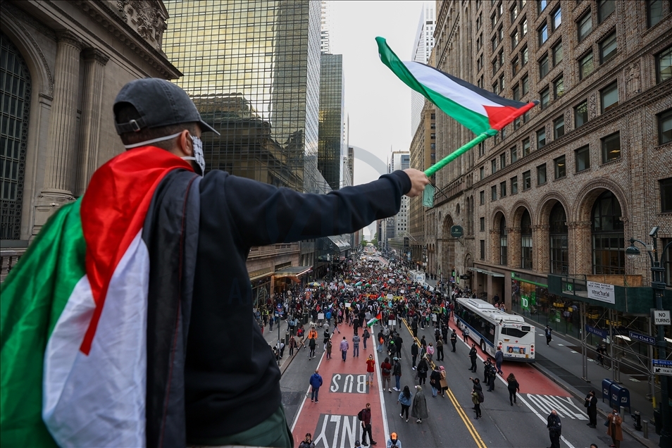 New York .. Une manifestation de solidarité avec les Palestiniens devant le consulat israélien