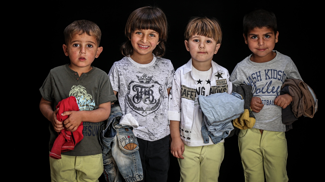 İHH Suriyeli yetim çocuklara bayramlık dağıttı