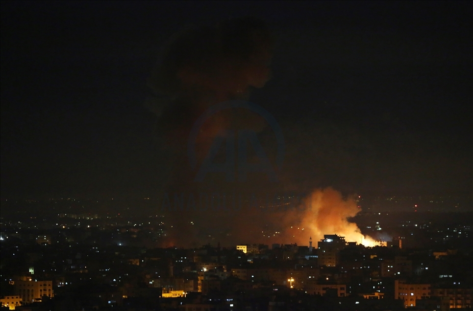 Israel resumes airstrikes on Gaza Strip