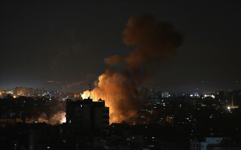 Israel resumes airstrikes on Gaza Strip