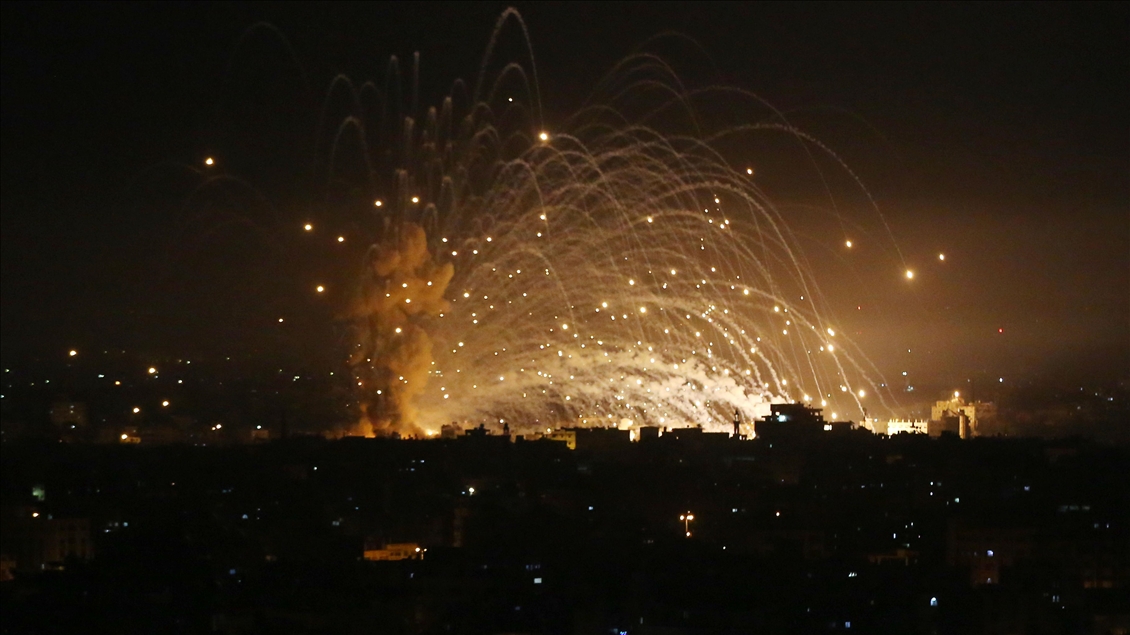 Israel resumes airstrikes on Gaza Strip