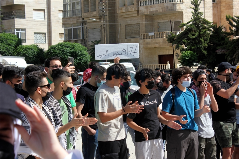 Ürdünlüler, İsrail'in Filistinlilere saldırını protesto etti