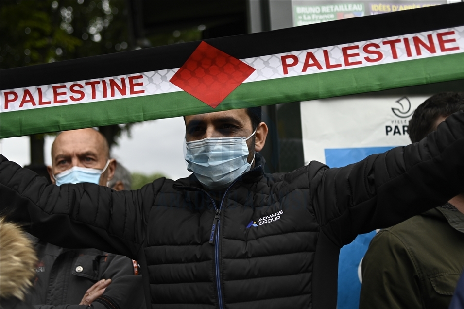 the rally to "Protect the Palestinians of Jerusalem" evacuated by the police, at the Invalides in Paris on 12, May 2021