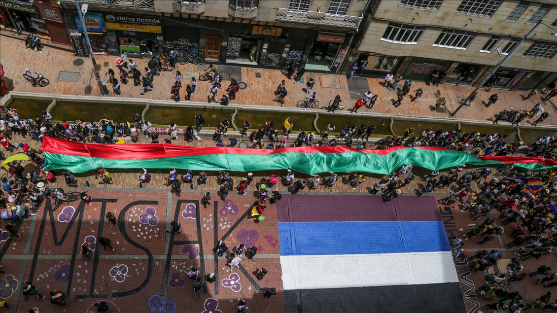 Kolombiya'da hükümet karşıtı protestolarda ölü sayısı 42'ye yükseldi