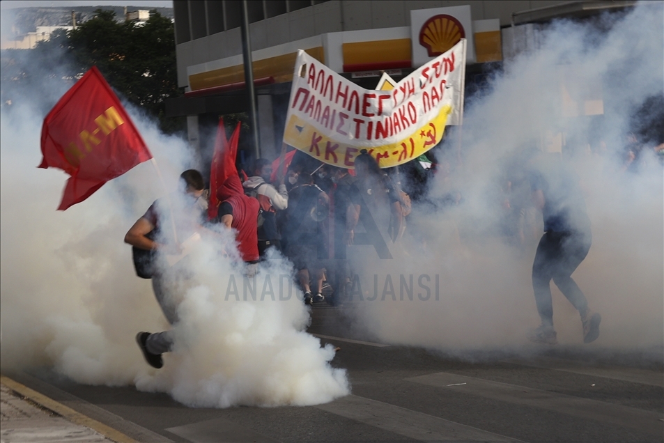 Yunanistan'da İsrail karşıtı göstericilere polis müdahale etti