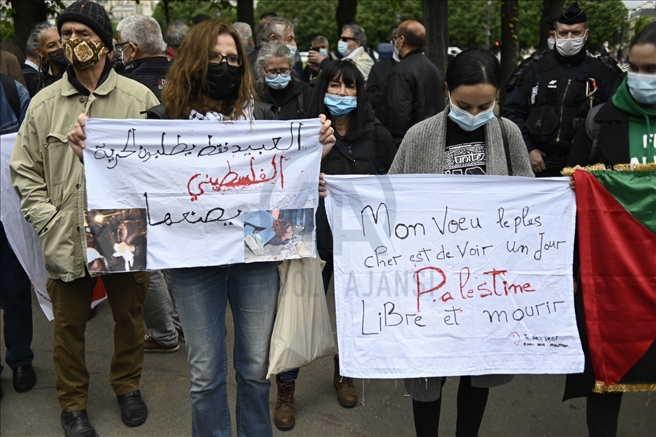 the rally to "Protect the Palestinians of Jerusalem" evacuated by the police, at the Invalides in Paris on 12, May 2021