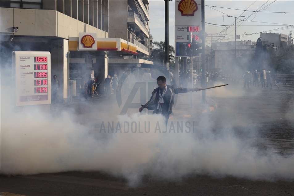 Yunanistan'da İsrail karşıtı göstericilere polis müdahale etti